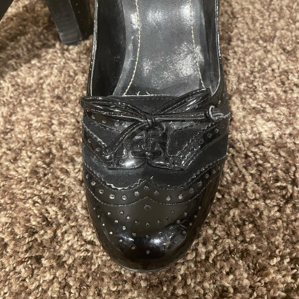 Naturalizer Pumps - Picture 2 of 4